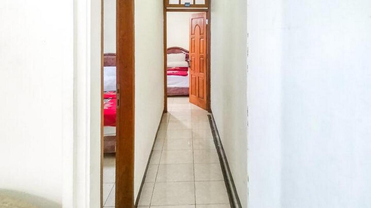 Villa Al Barokah Syariah Family Mitra Reddoorz Near Sarangan Lake ภายนอก รูปภาพ